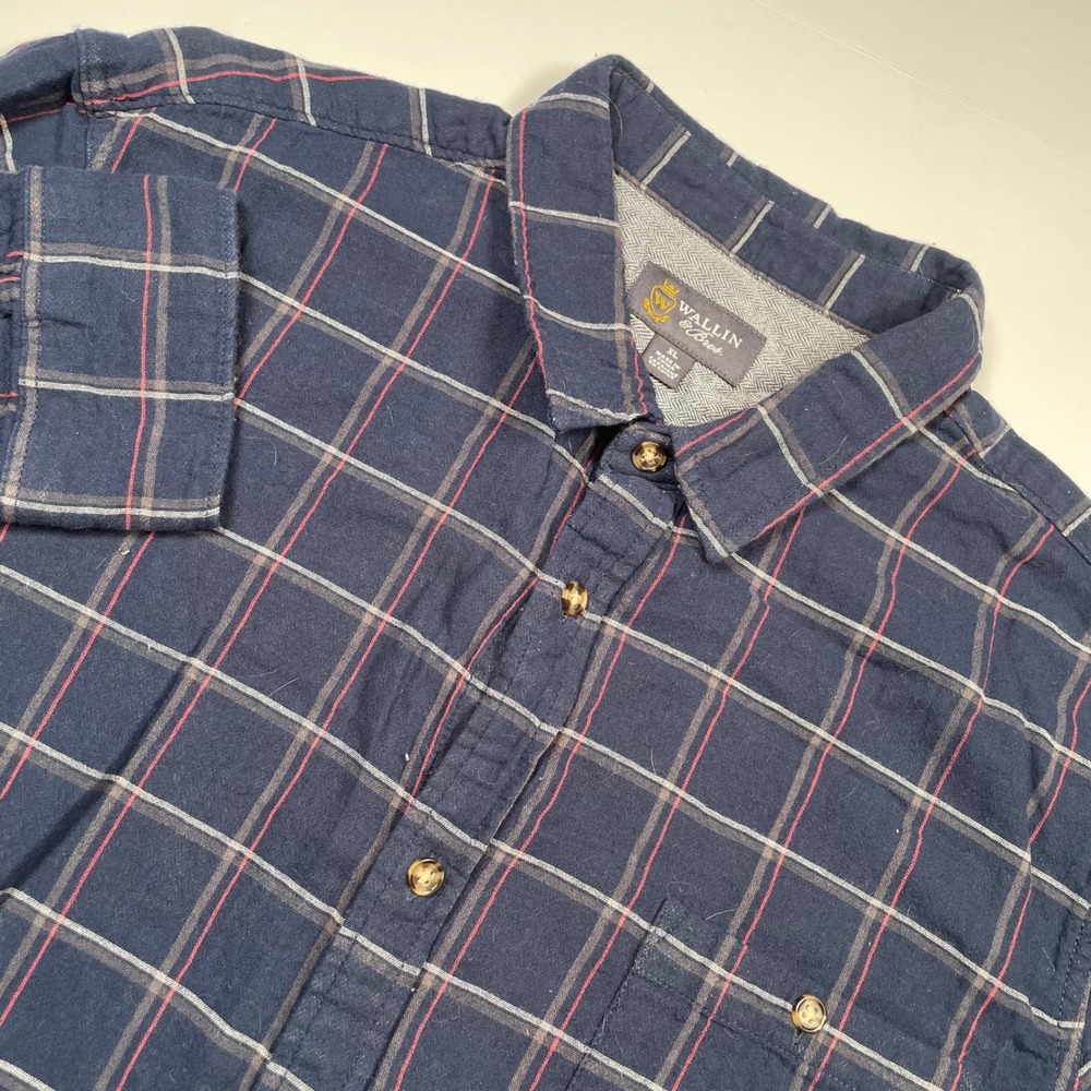 Wallin & Bros Mens XL Navy Blue Plaid Flannel Button Down Shirt Long Sleeve